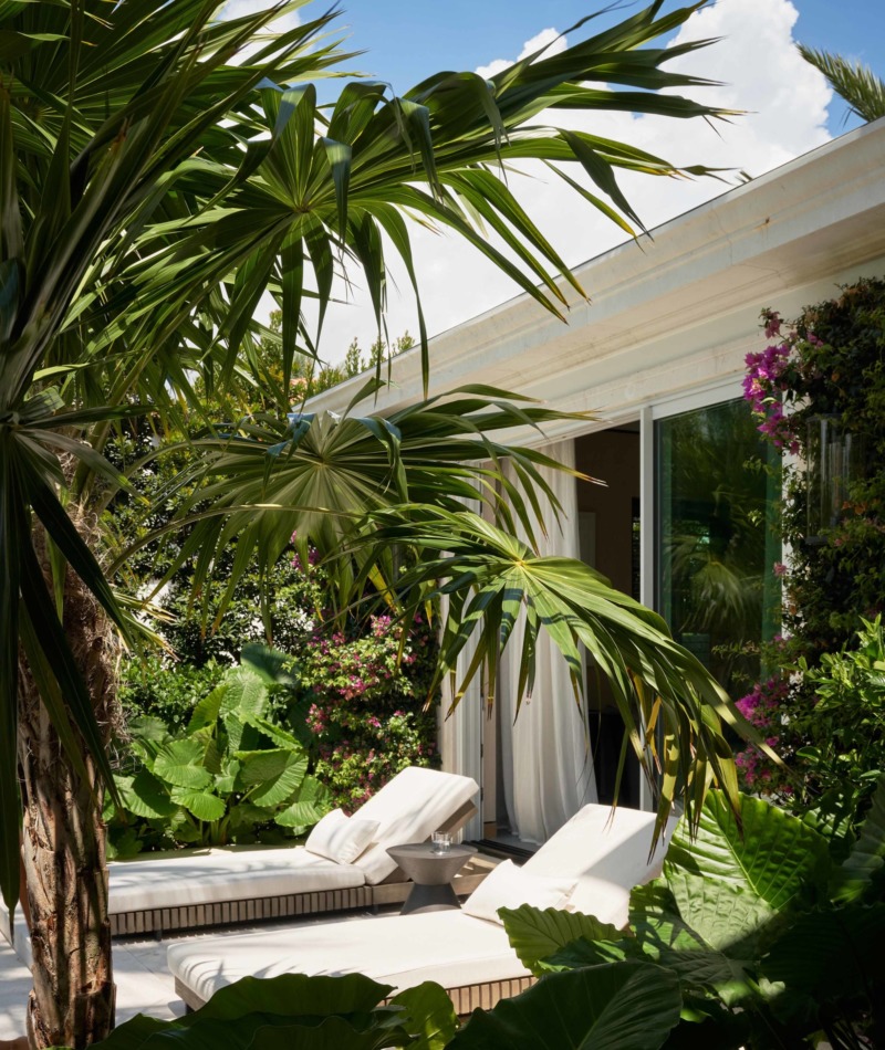 Palm Beach Residence | SBP Homes | Sound Beach Partners